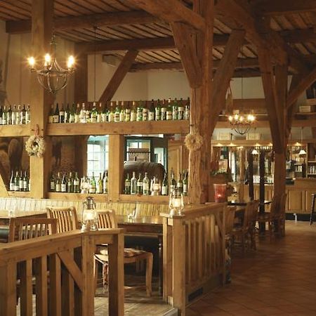 Landhotel Schloss Teschow Teterow Restoran gambar