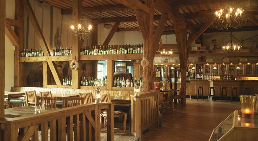 Landhotel Schloss Teschow Teterow Restoran gambar